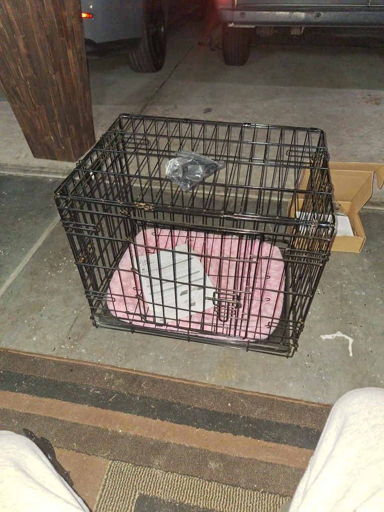 Folding Crate Double Door For Small Pet 24inch X 18 Inches X 19 Inches Tall Includes Pink Bed