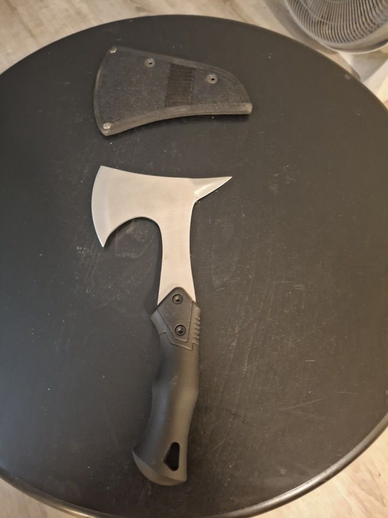 Lite Weight Hatchet