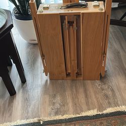 Floor Standing - Fold Up Travel Easel 