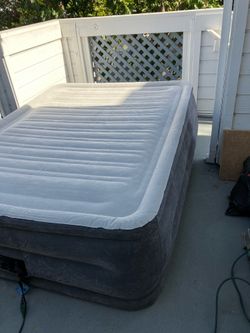 INTEX QUEEN AIR MATTRESS - with Carry Bag &   Inflator - $25