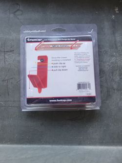 Crown Molding Holder