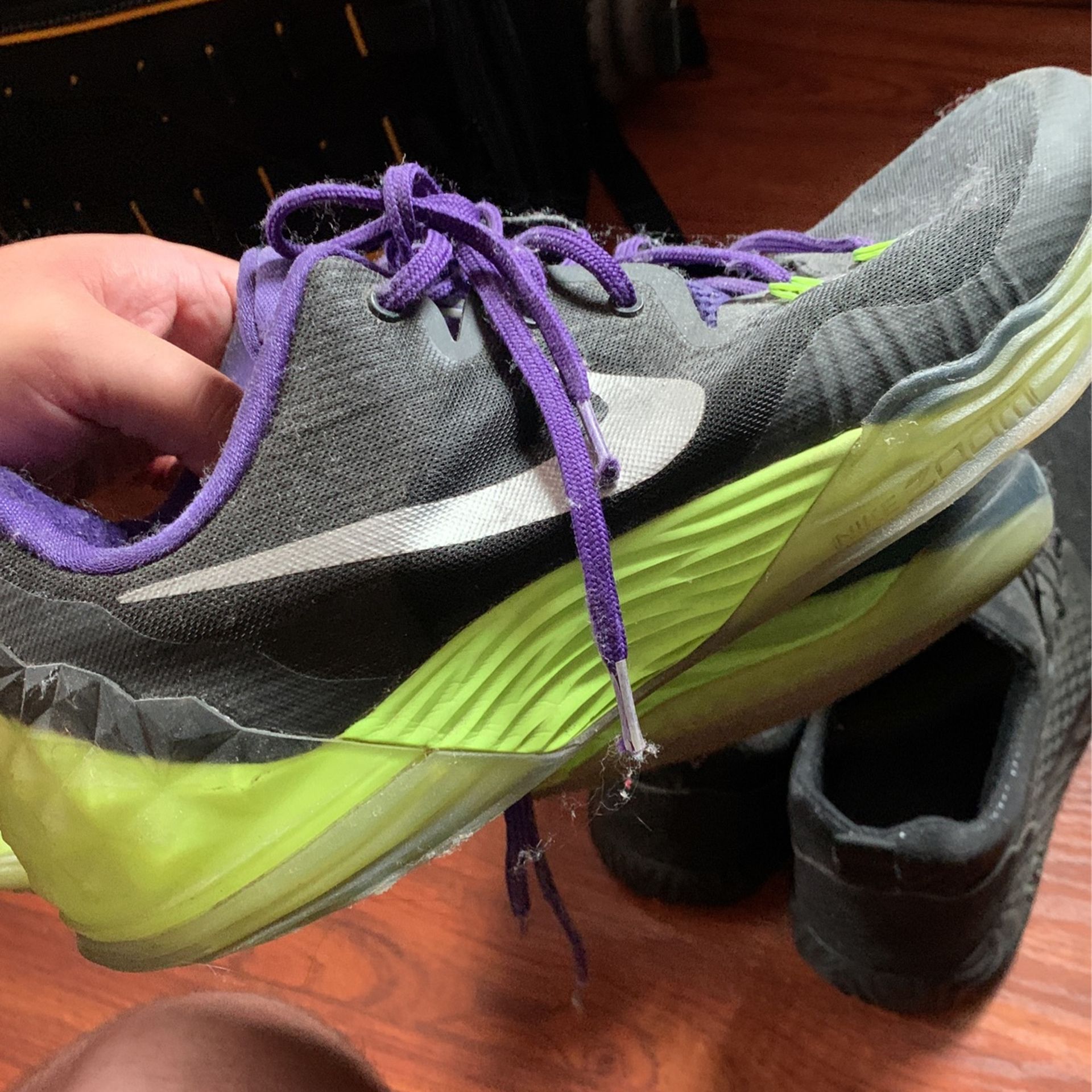 Basketball Shoes 