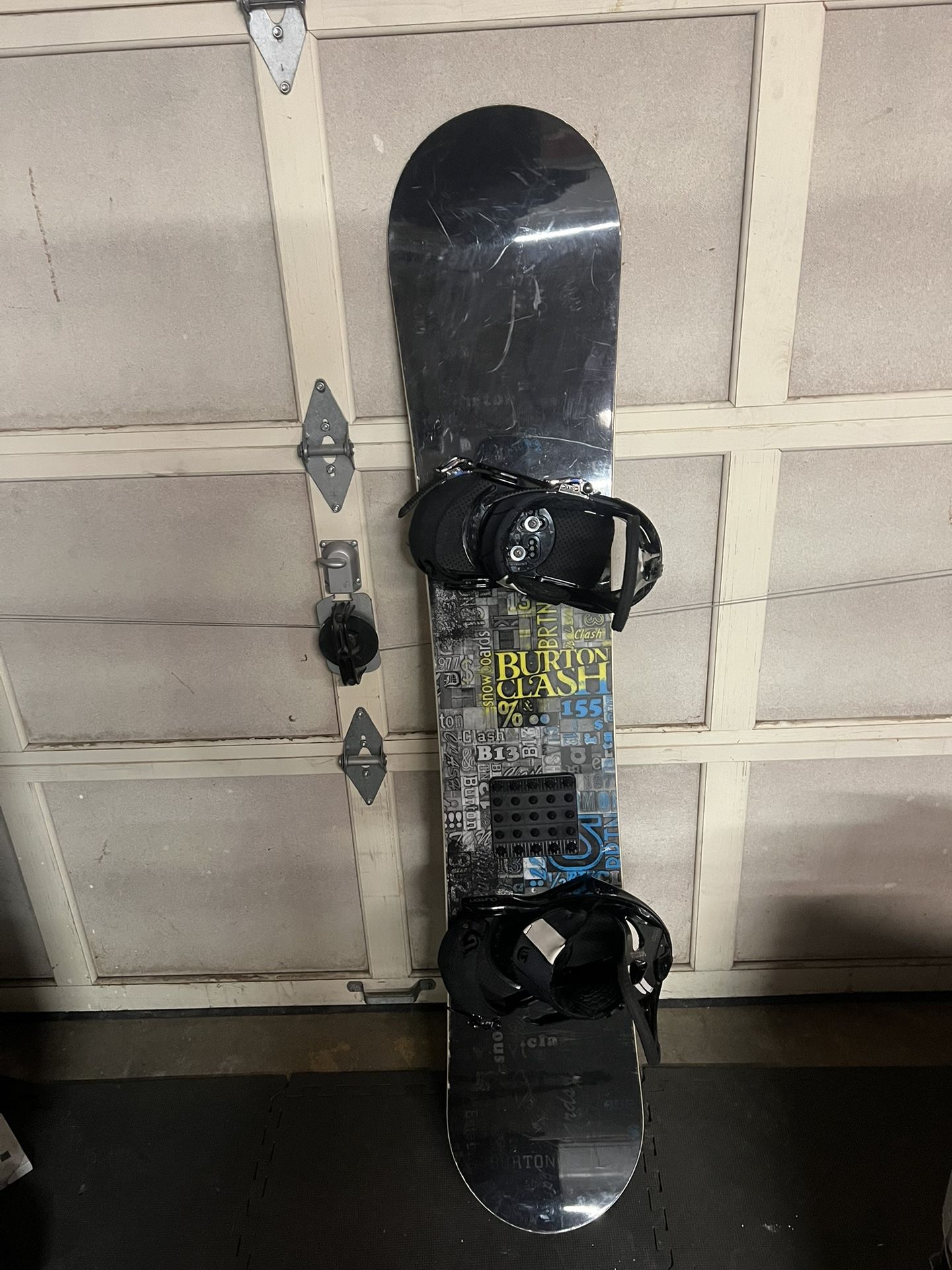 Burton Clash Snowboard 155 With Burton Bindings