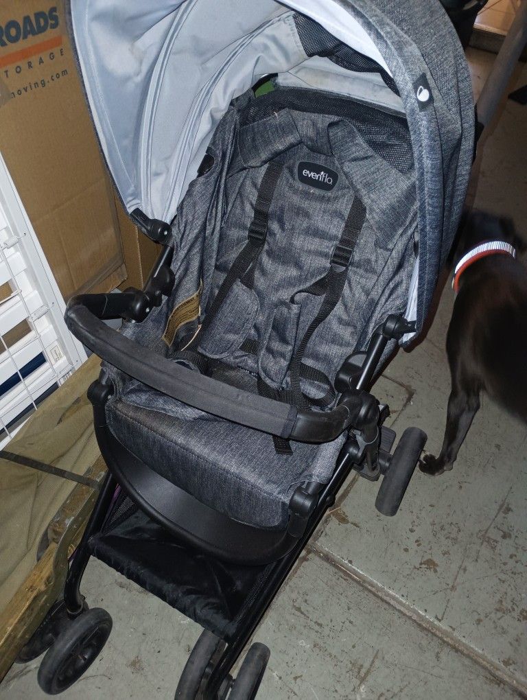 Evenflo Stroller 