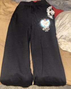 Boys lie Sweats Size m