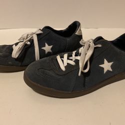 Men’s/Boys’ Blue Converse Size 6