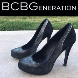 Preowned BCBG heels size 6