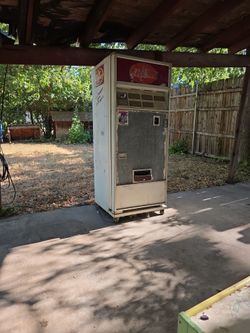 Dr pepper machine