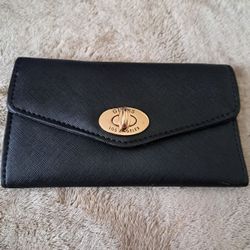 Guess Wallet 