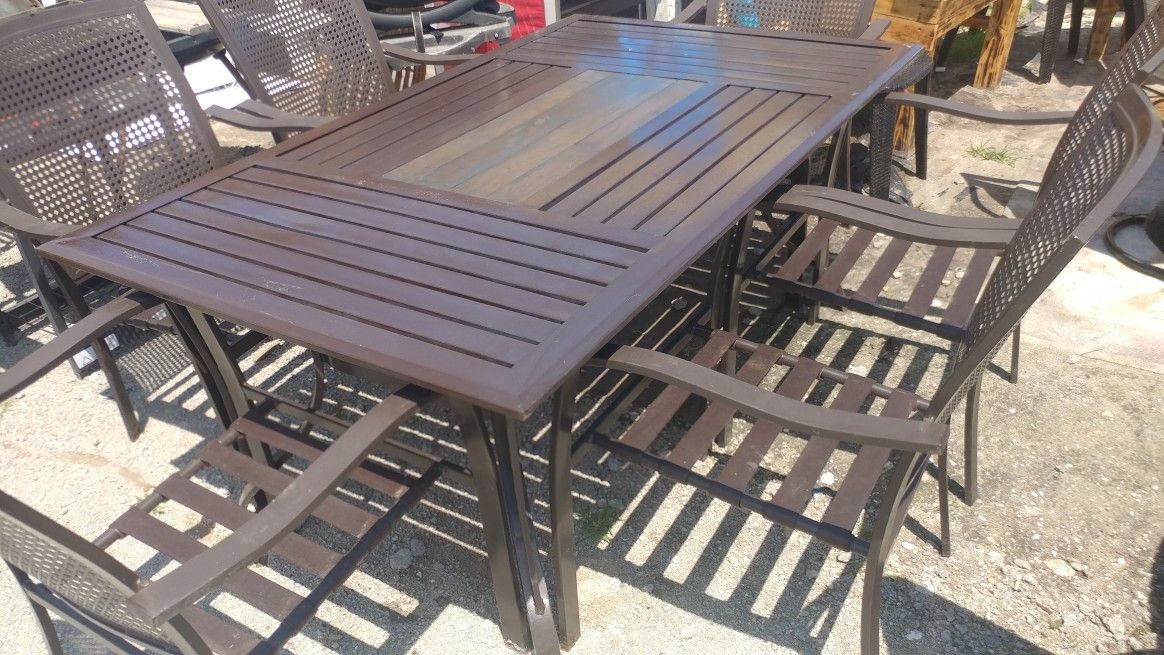 Outdoor table