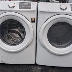 Samsung Washer And Dryer Set. 
