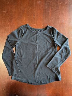 Girls Long Sleeve Black Shirt Size 5/6 - Everett, WA