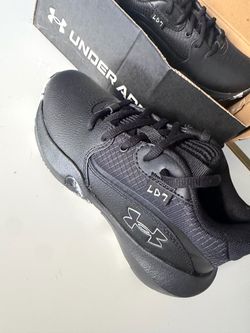 Under Armour Black Low-Top Sneakers lil Kid 1.5 size