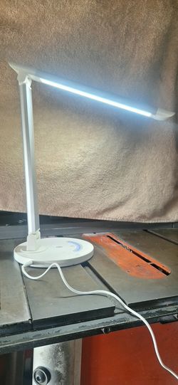 LED LAMPWHIT THE PHONE CHARGER,DIMMABLE TOUCH 10 V