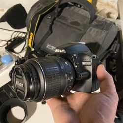 Nikon D3200 + Extras 