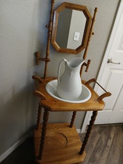 Vintage wash stand basin mirror pitcher bowl