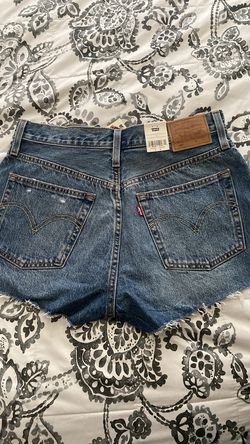 Levi’s shorts brand new