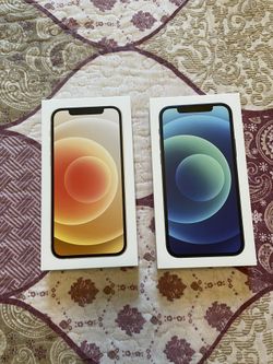 iPhone XR boxes