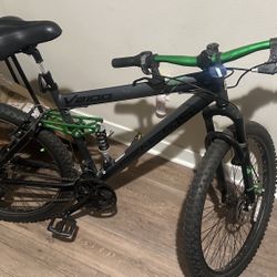 Boy’s (Mountain) Bike 