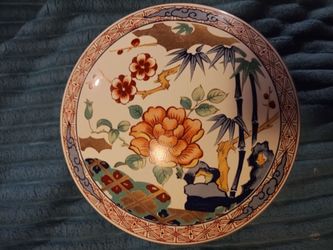 Miyaro handcrafted porcelain Imari Ware lidded powder puff container