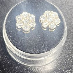14k Diamond Earrings (Check The Description For Pricing)
