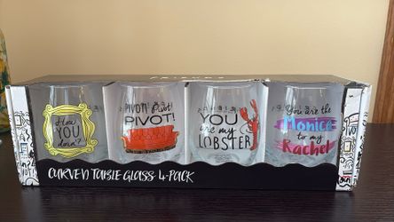 Friends 4 Pack Curved Glasses  10.00