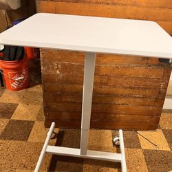 Adjustable Desk 