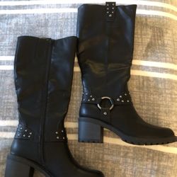 Black Boots