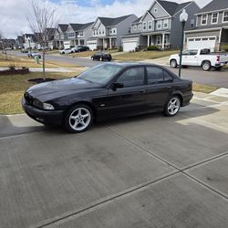 2000 BMW 540i