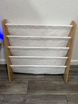 Kids bookshelf