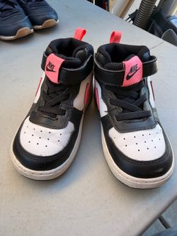 NIke kids shoes size 8C
