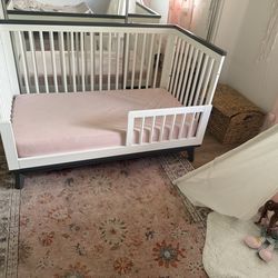 Convertible White Crib
