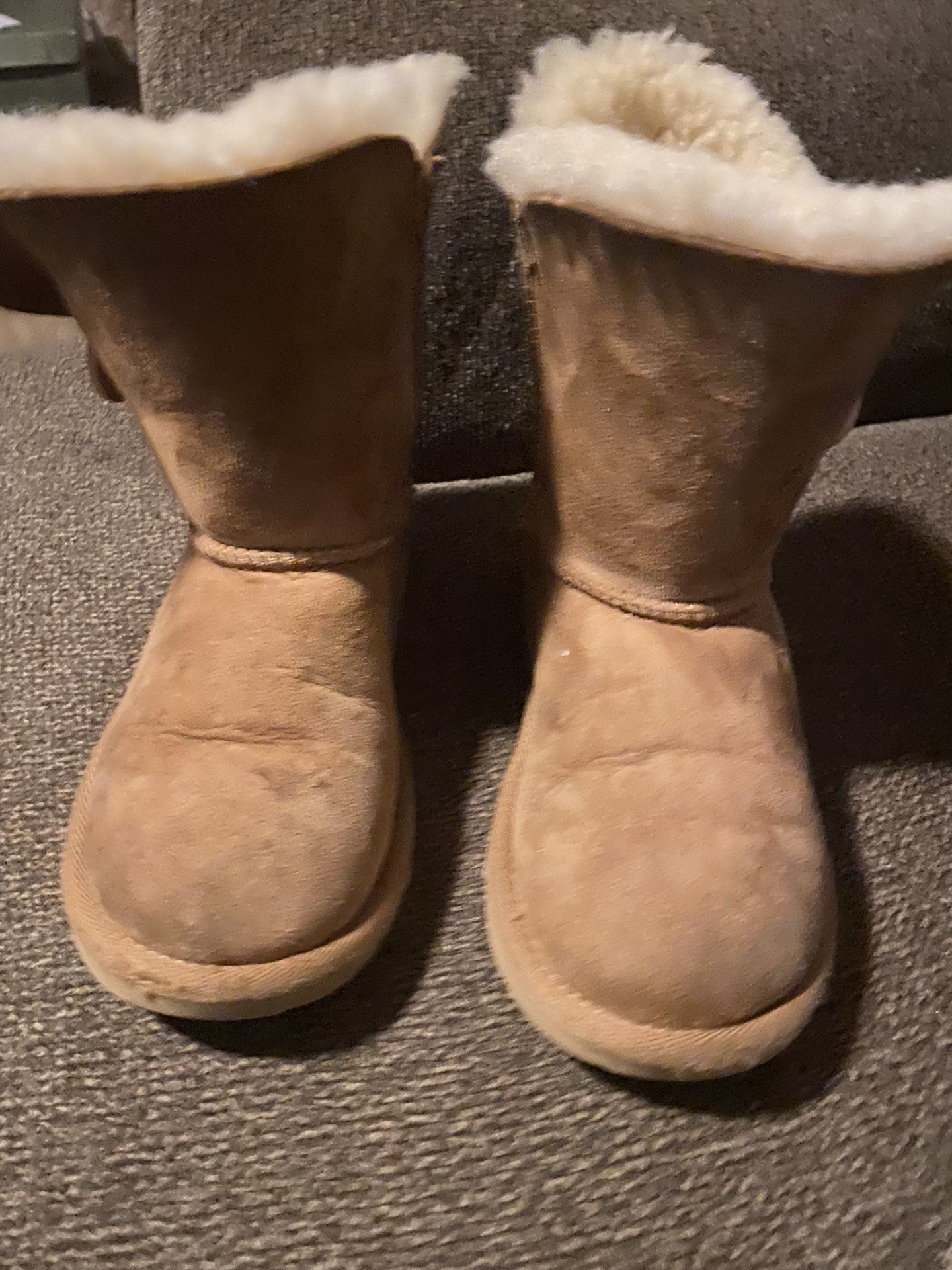 Little Girl Size 1 Uggs Perfect Condition