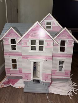 Doll House