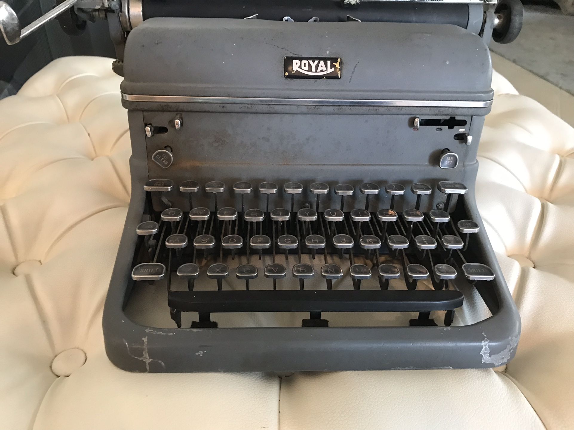 Vintage Royal Type Writer