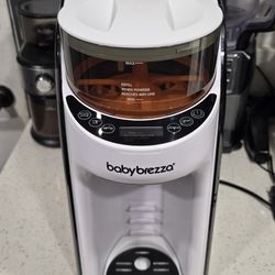 Baby Brezza with 3 Funnels