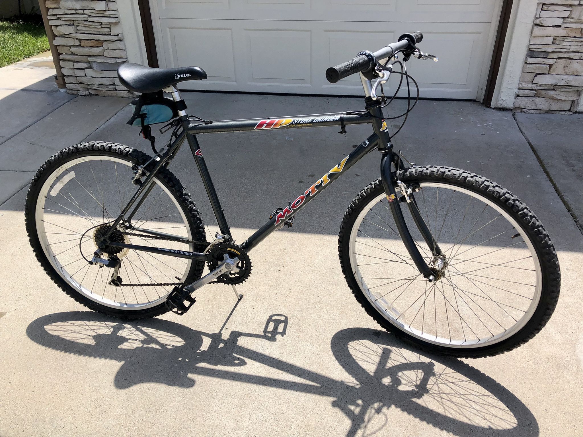 Motiv mountain bike 21 cheap speed
