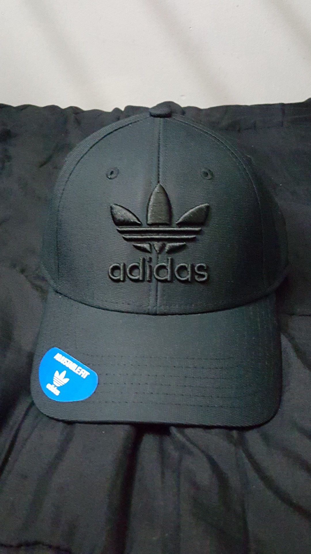 ADIDAS HAT ADJUSTABLE SNAP BACK CLIP ALL SIZES FITS ALL LIMITED EDITION DARK BLACK BRAND NEW WITH TAGS SERIOUS BUYER'S MAKE ME AN OFFER