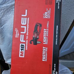 MILWAUKEE M18 FUEL HOLE HAWG DRILL NEW 