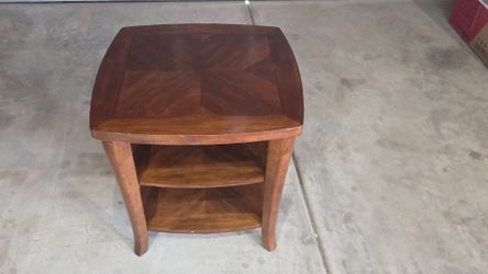 2x End table/Night stand 3 tier