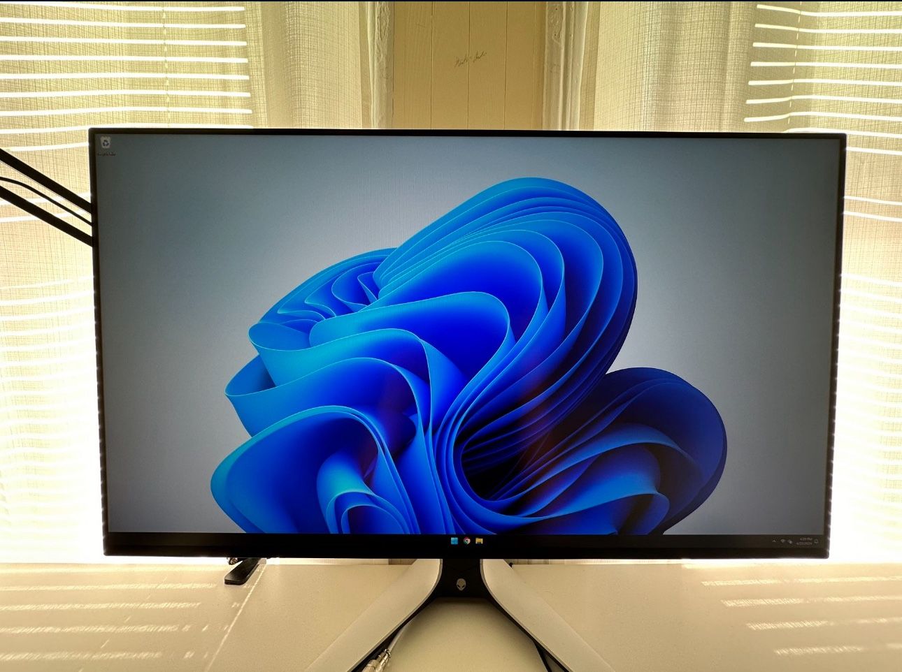 Alienware aw2723df gaming monitor 1440p/280hz