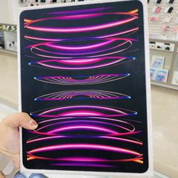 iPad Pro 6th gen 12.9inch 128gb