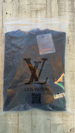 Men’s Size M shirt