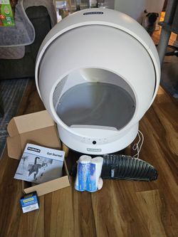 Automatic-Self Cleaning Litter Box (Petsafe)