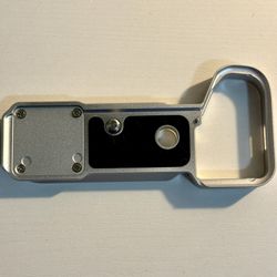 Smallrig CUSTOM Baseplate with Hidden Apple Airtag Holder for Sony a7cii and a7cr Arca Swiss