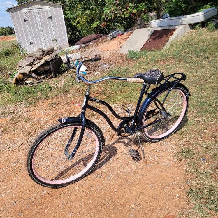 Schwinn Baywood Women 26 in. D Cruiser Bicycle Black