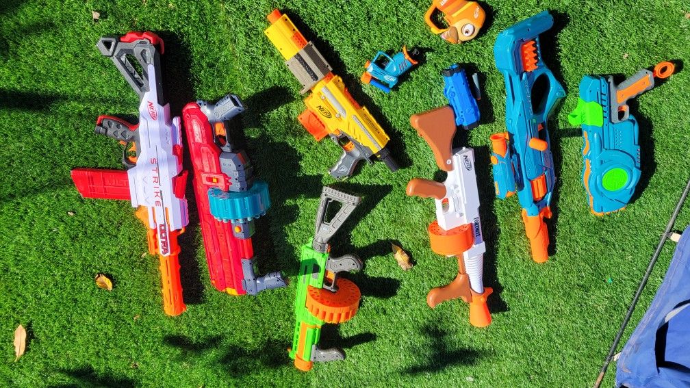 Lot Of Nerf/dart Guns