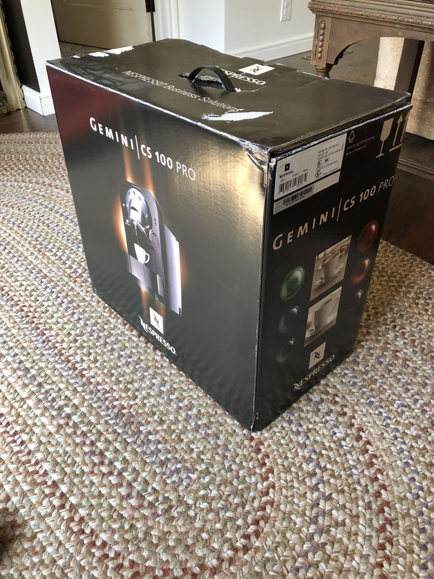 Selling Nespresso gemini cs100 pro for Sale in Kenmore, WA Selling Nespresso gemini cs100 pro for Sale in Kenmore, WA