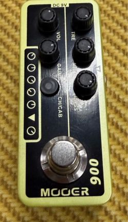 Mooer 006 Pre Amp Pedal