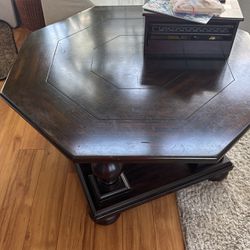 Free Center Table